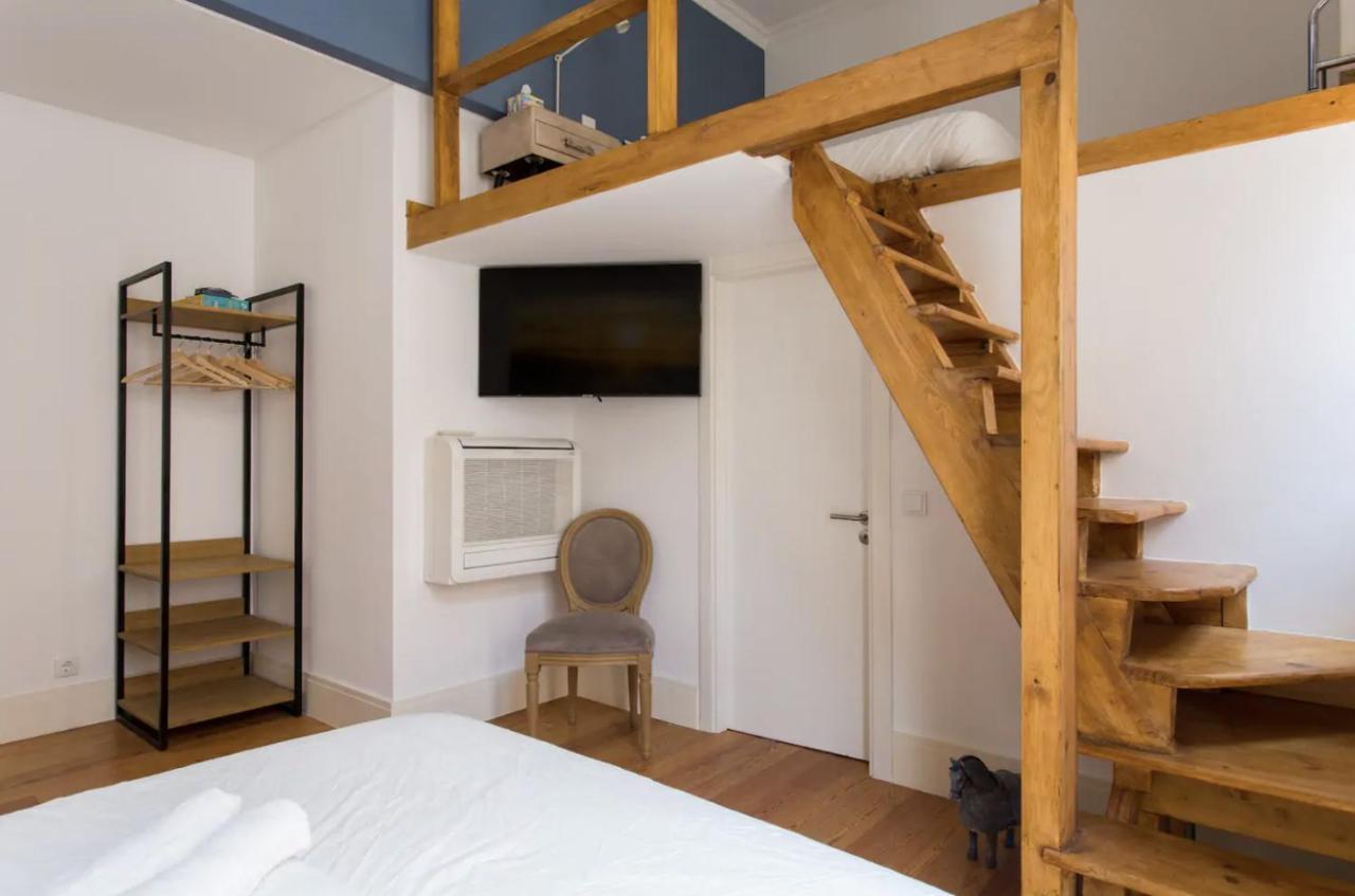 Beautiful 3-Story House In Chiado With A 40M² Private Terrace Apartment Lisbon Exterior photo